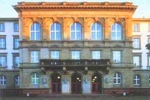 Hauptgebaude Hauptgebaude