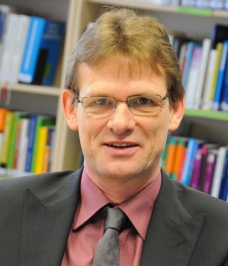 Prof. Dr. Rudolf Stark