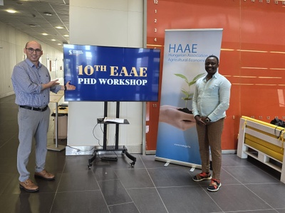 EAAE PhD Workshop in Budapest Presentation by Akonkwa