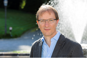 Prof. Dr. Michael Kracht