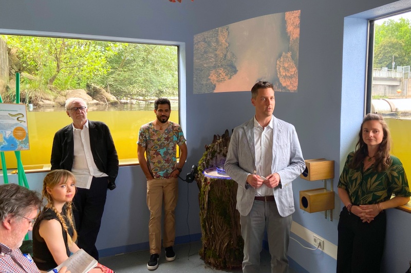 Co-Founder of the Panel Frederic Hanusch welcoming everyone to the exhibition opening © Belsoff.jpg