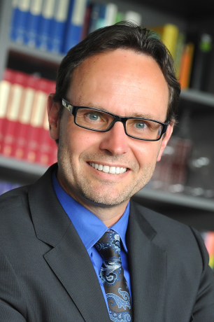 Prof. Dr. Peter R. Schreiner