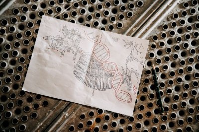 Schablone des Kunstwerks mit Bleistift